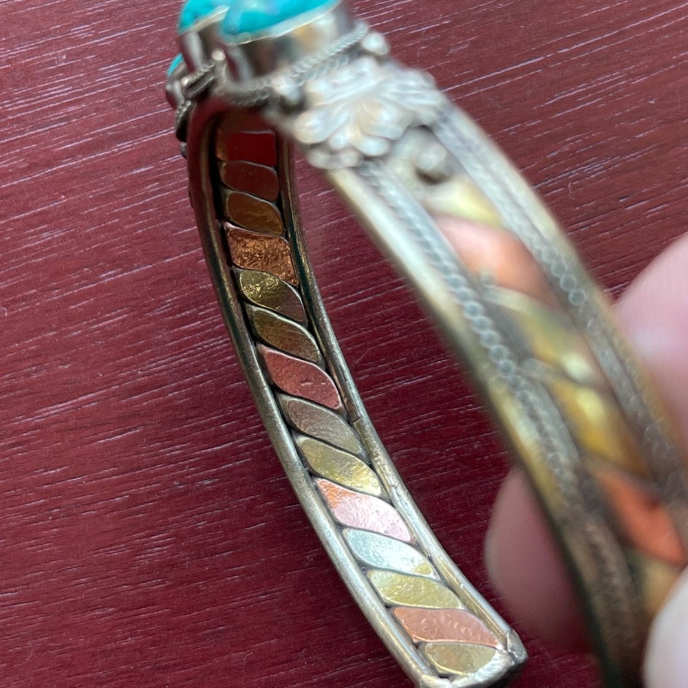 Tibetan Medicine bracelets with gemstones - Picture 3 of 7